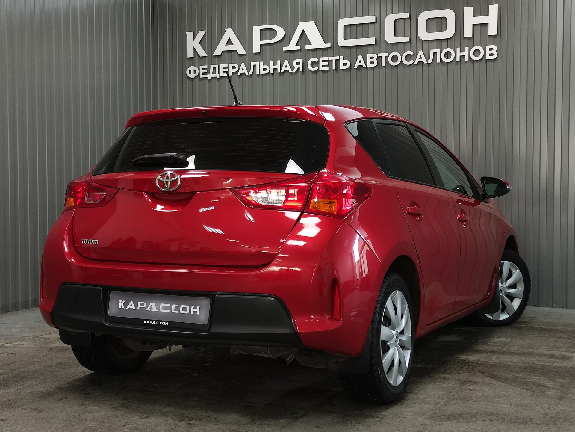 Toyota Auris, II 2013