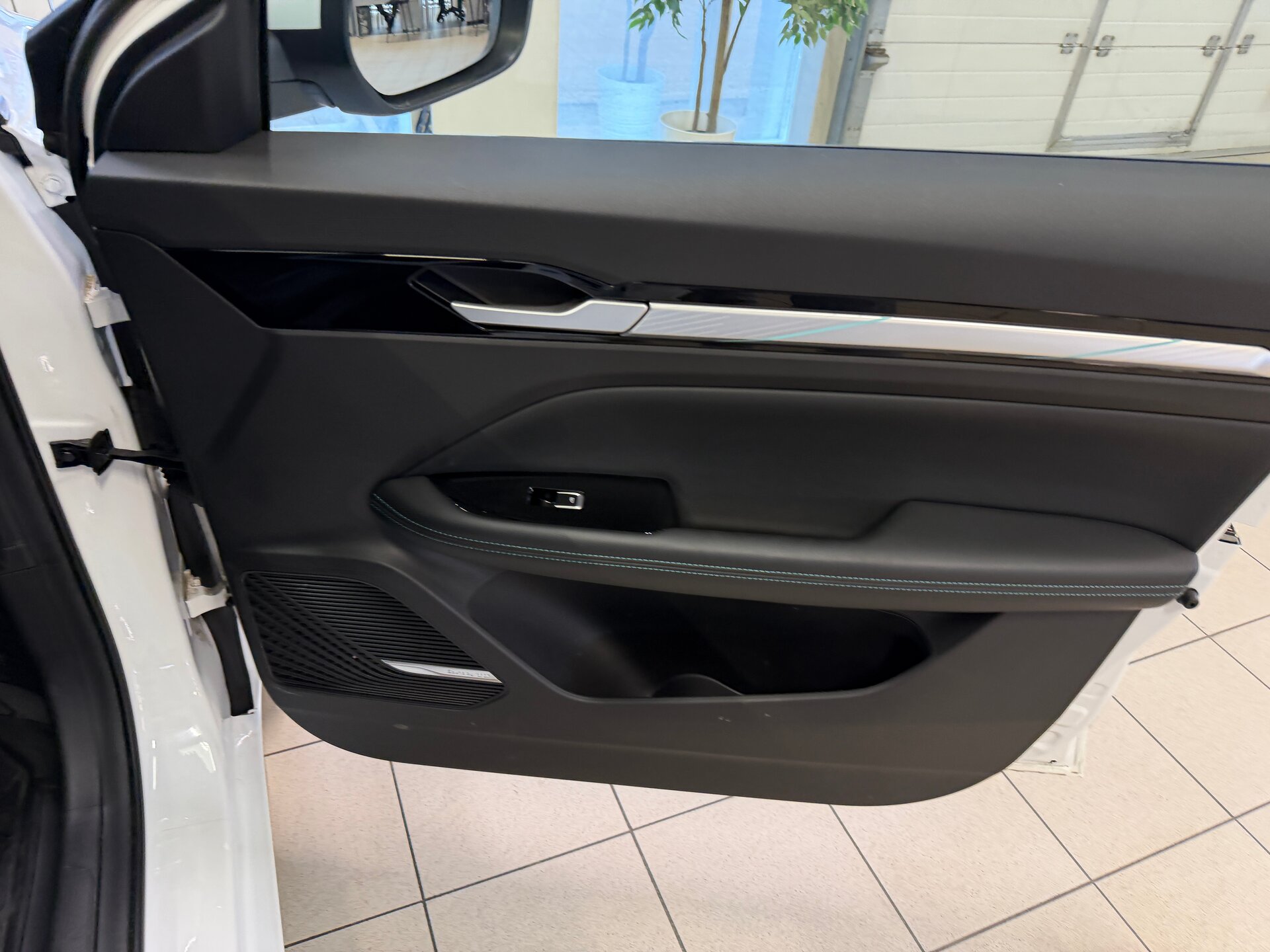 Livan S6 Pro, I 2024 Livan S6 Pro, I 2024