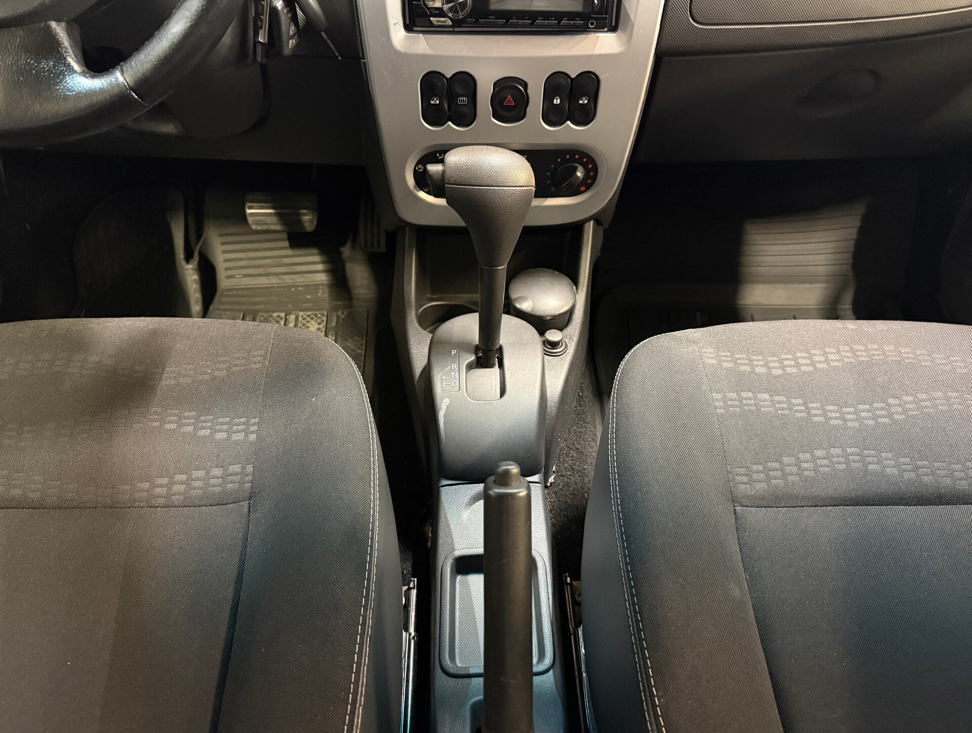 Renault Sandero, I 2012