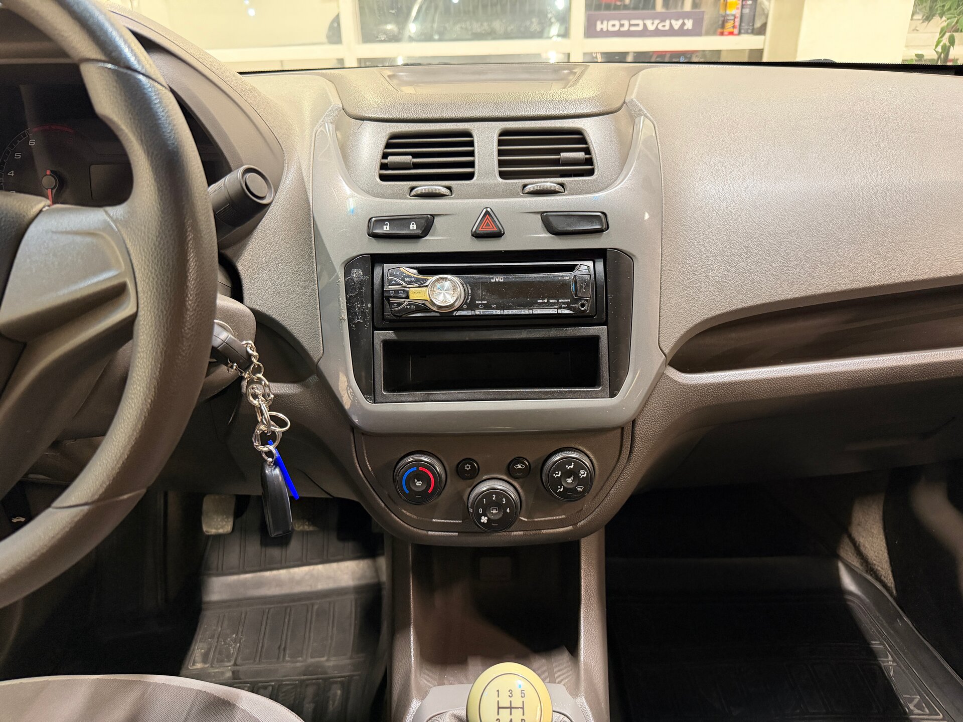 Chevrolet Cobalt, II 2013