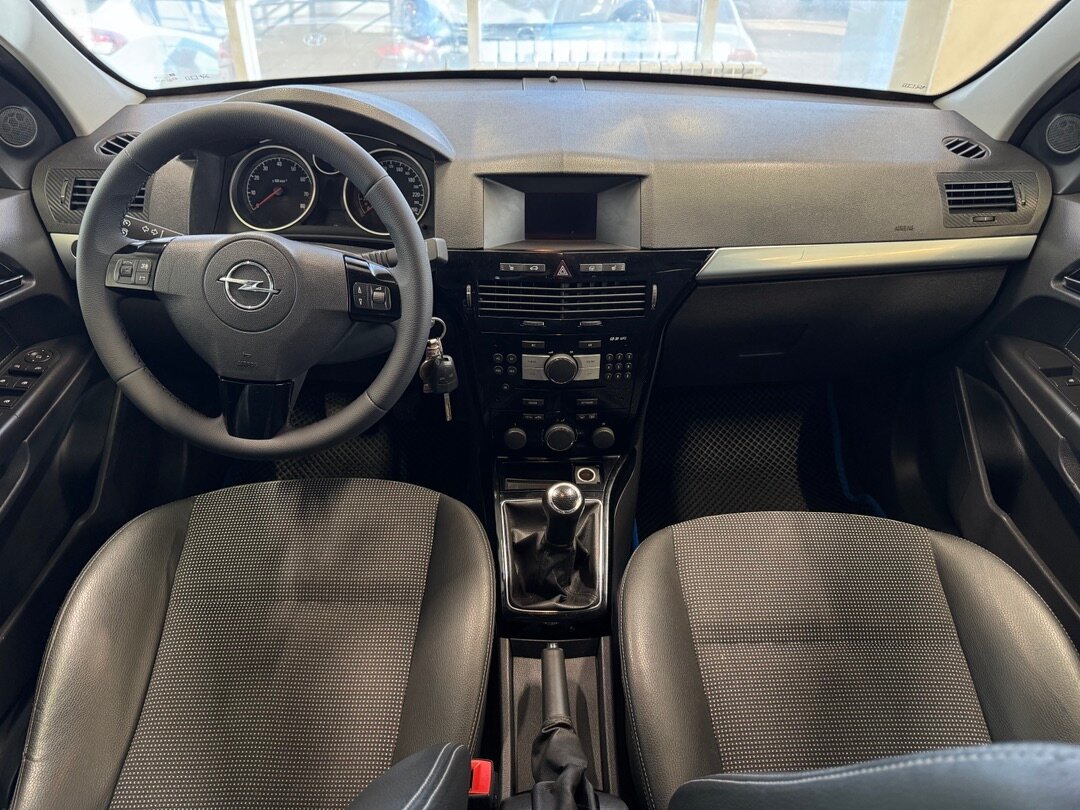 Opel Astra, J Рестайлинг 2014