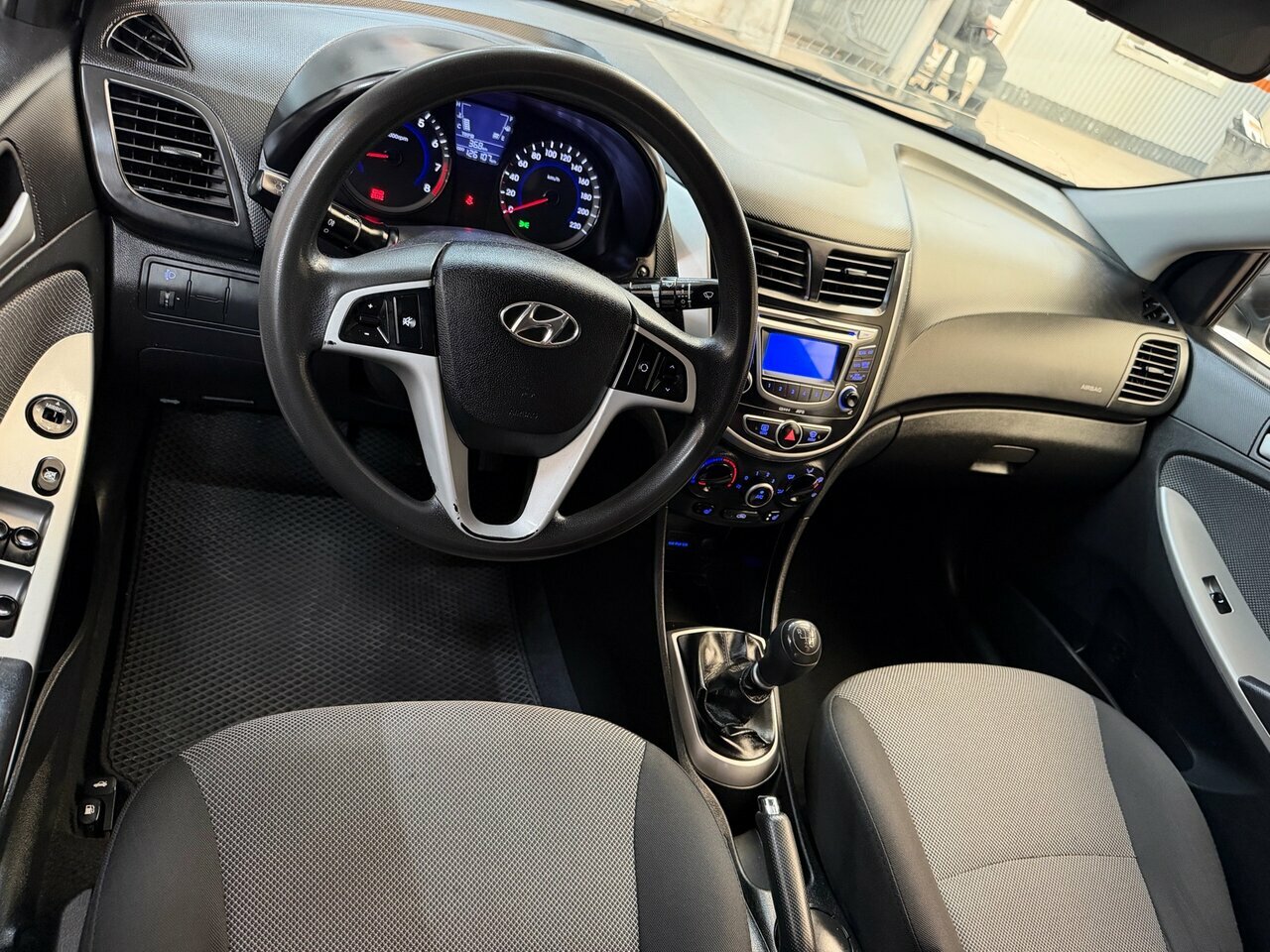 Hyundai Solaris, I 2013 Hyundai Solaris, I 2013