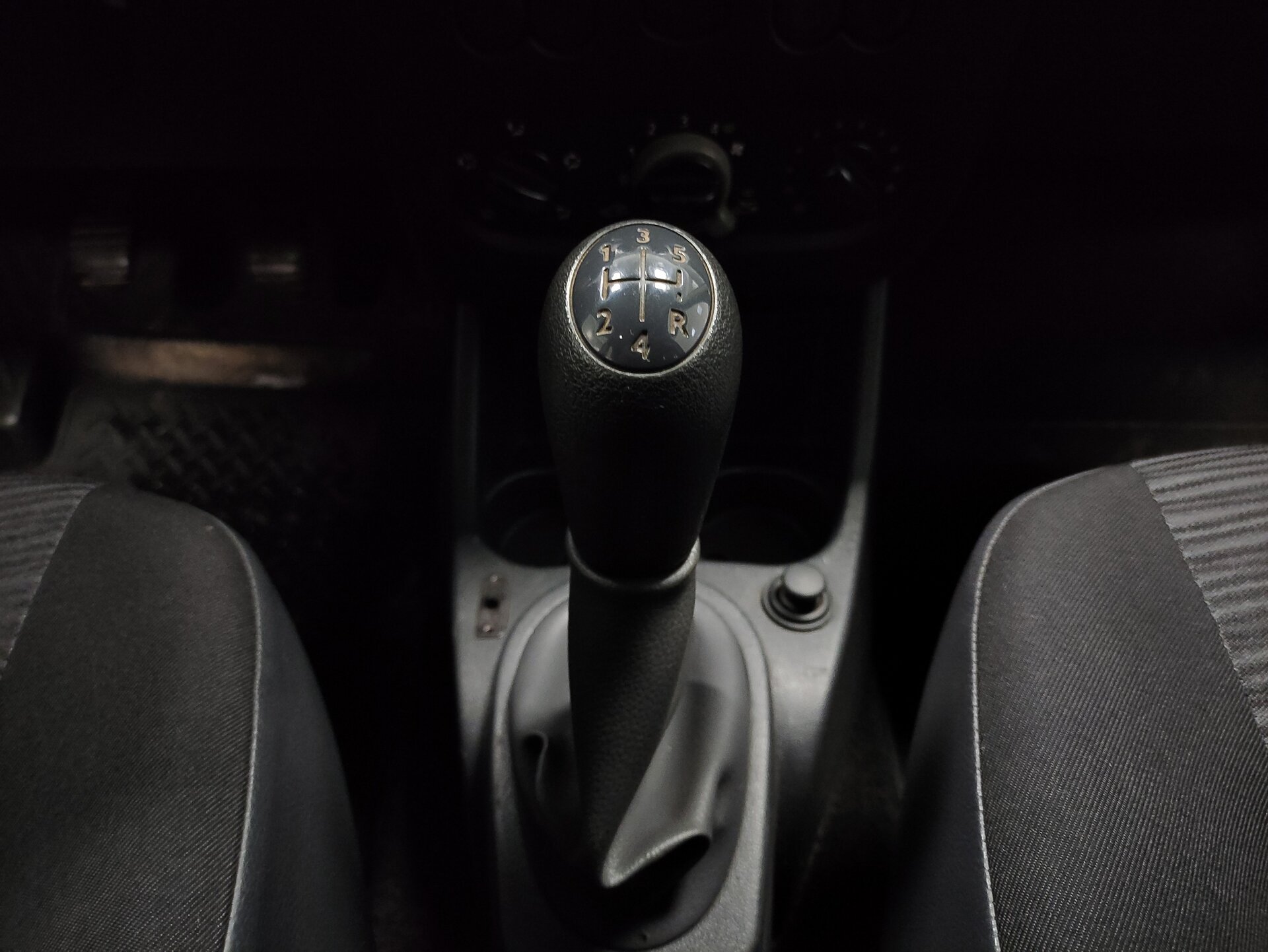 Renault Logan, I Рестайлинг 2012
