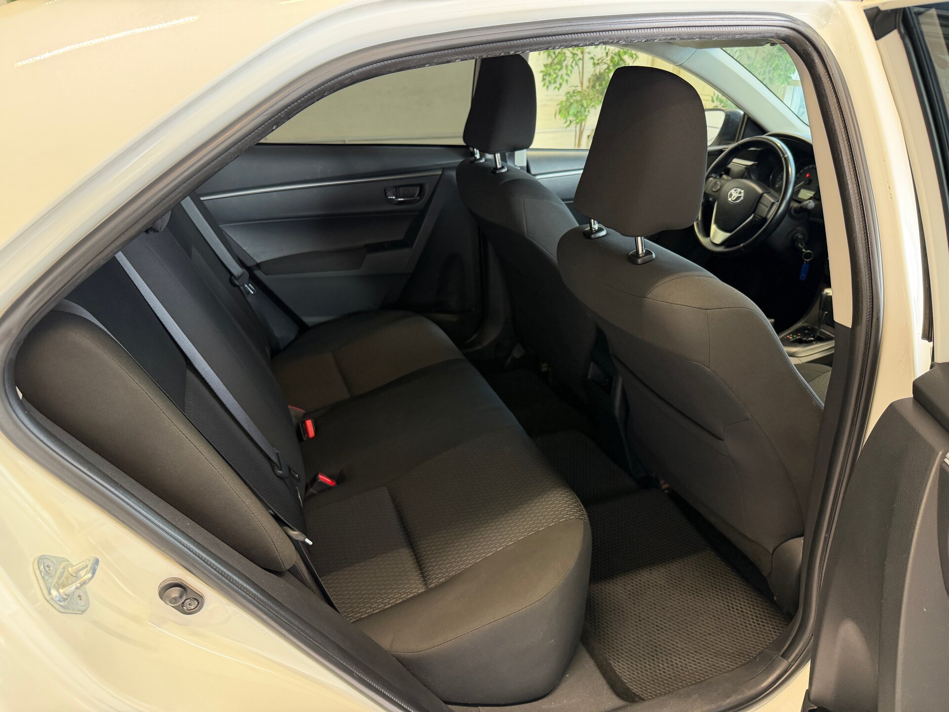 Toyota Corolla, XI (E160, E170, E180) 2015