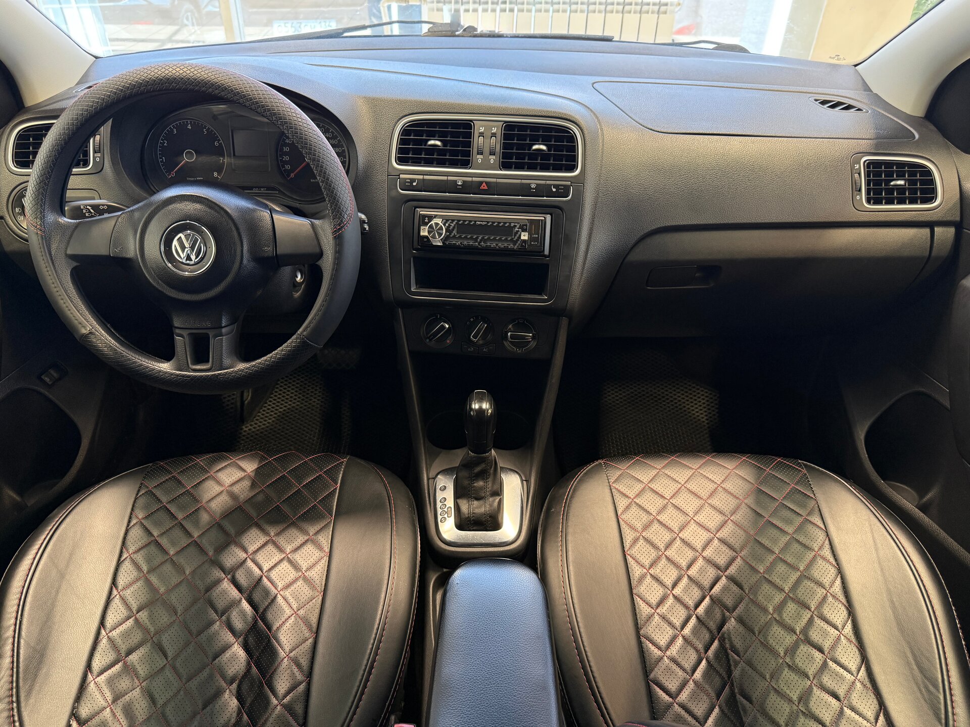 Volkswagen Polo, V 2012