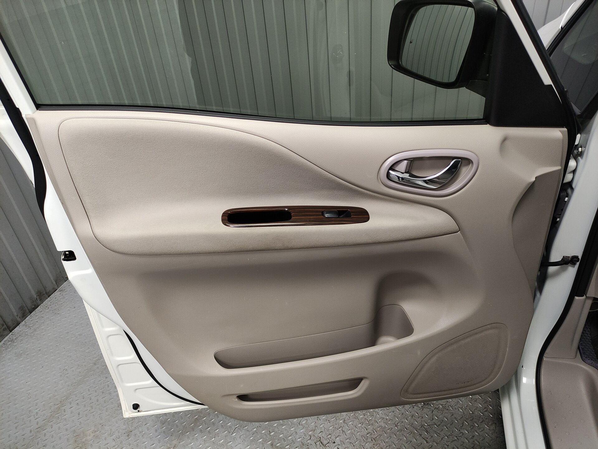 Nissan Serena, IV (C26) 2014 Nissan Serena, IV (C26) 2014