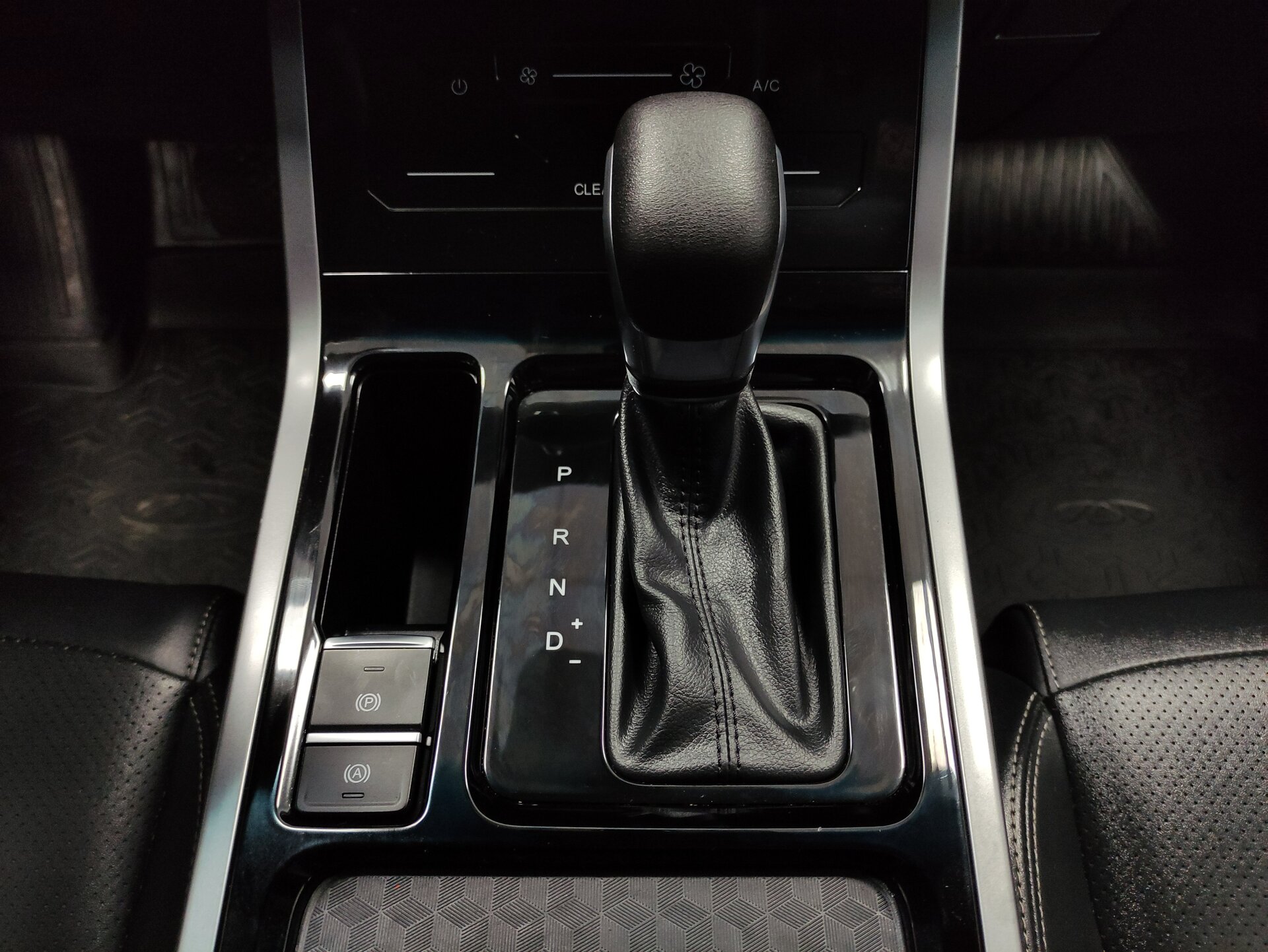 Chery Tiggo 4 Pro, I 2023 Chery Tiggo 4 Pro, I 2023
