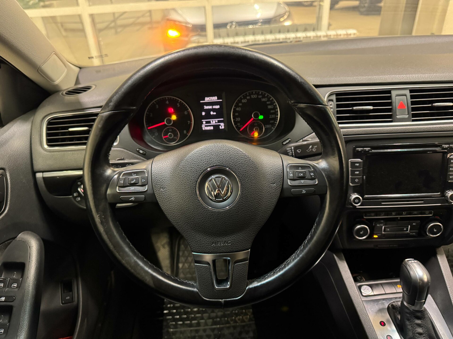 Volkswagen Jetta, VI 2011
