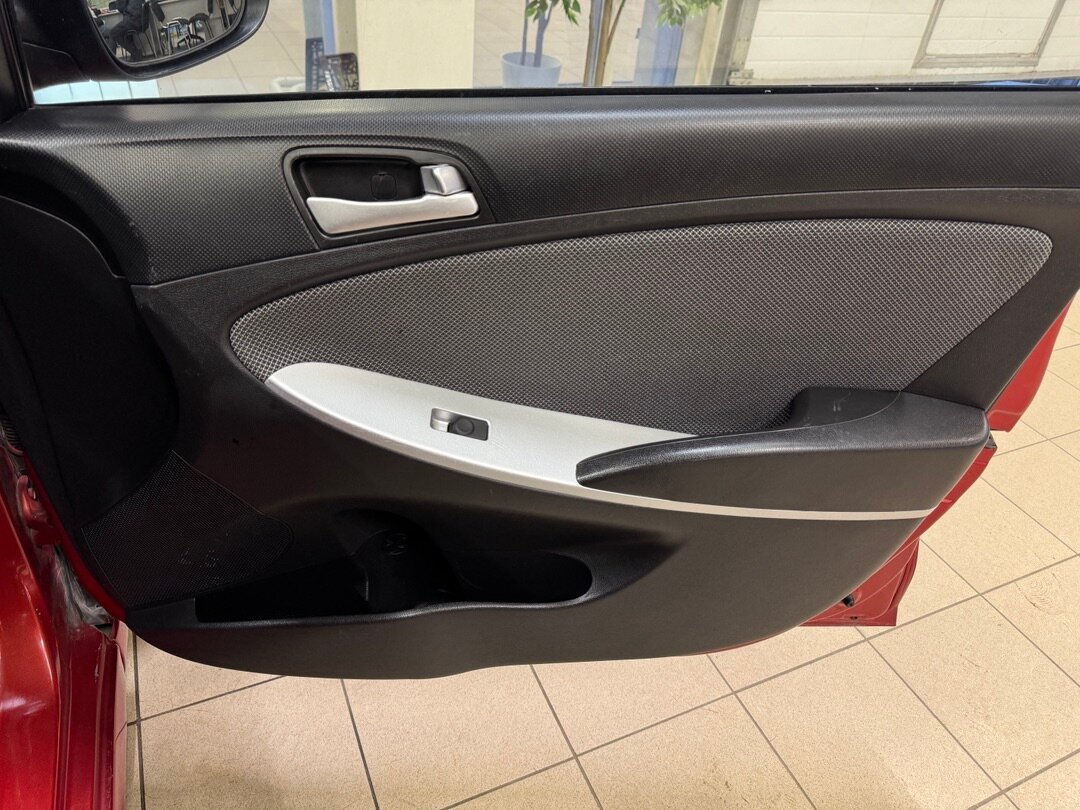 Hyundai Solaris, I 2012