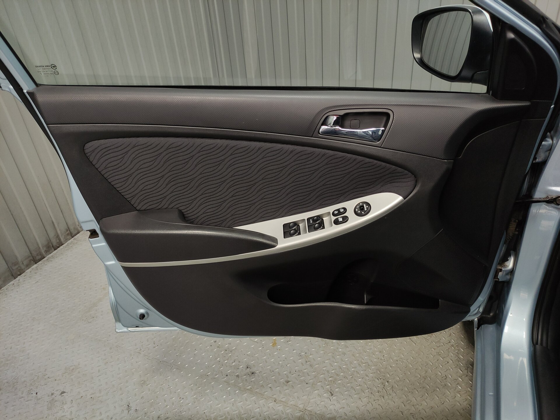 Hyundai Solaris, I 2011