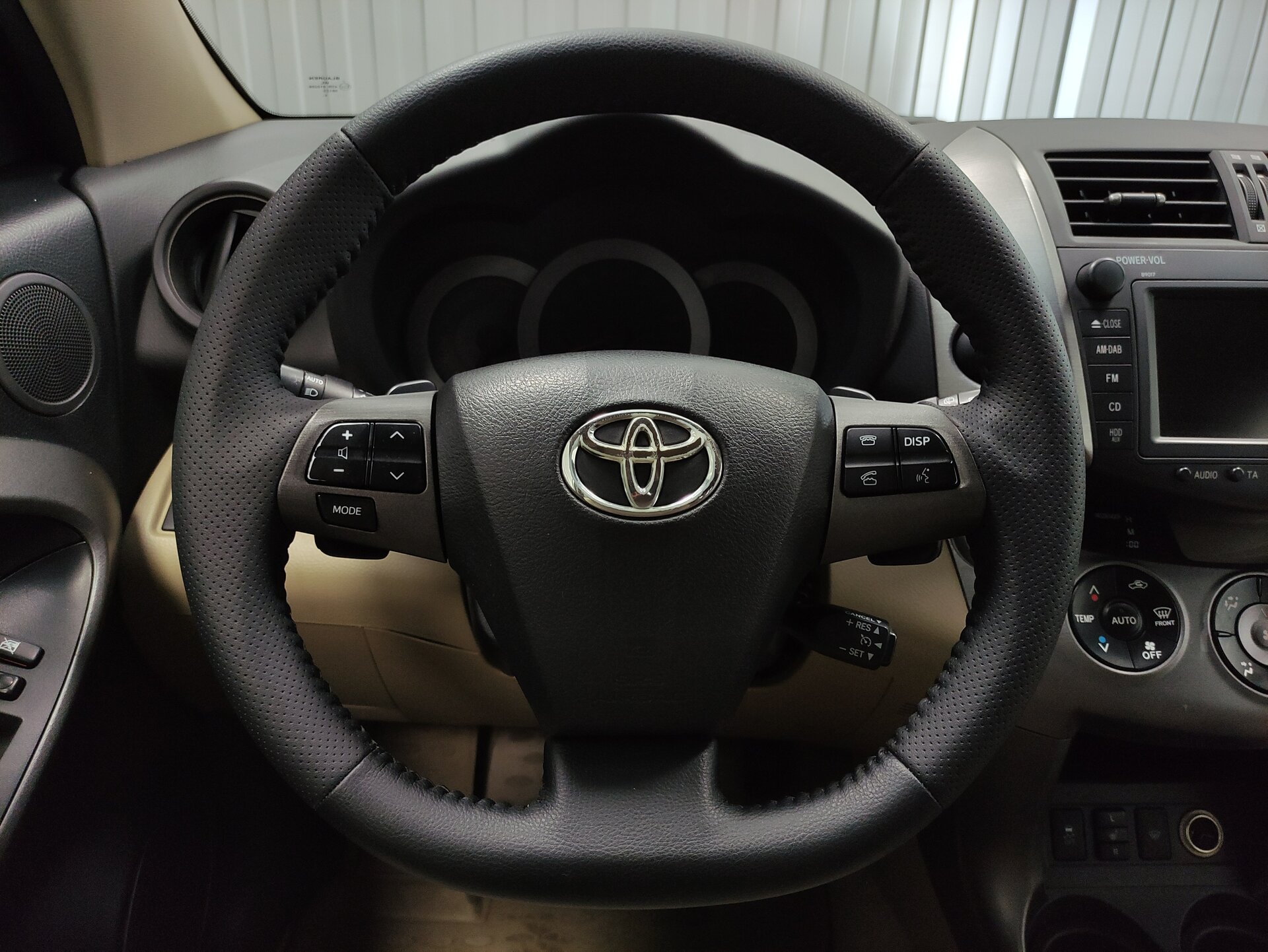 Toyota RAV4, III (XA30) Рестайлинг 2010 Toyota RAV4, III (XA30) Рестайлинг 2010