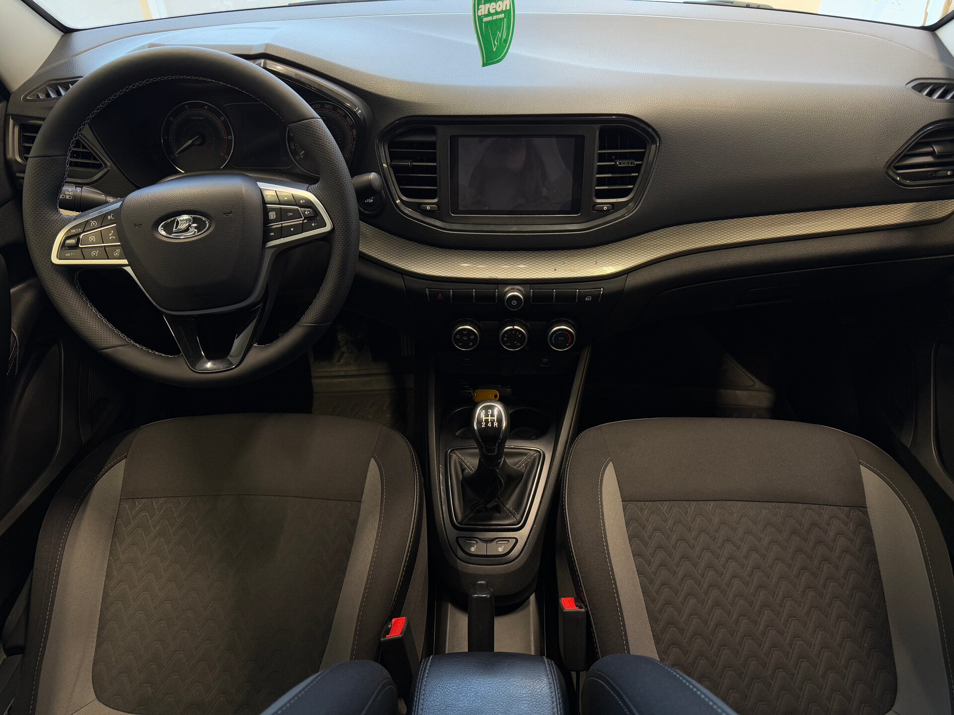 Lada (ВАЗ) Vesta, I Рестайлинг (NG) 2023 Lada (ВАЗ) Vesta, I Рестайлинг (NG) 2023