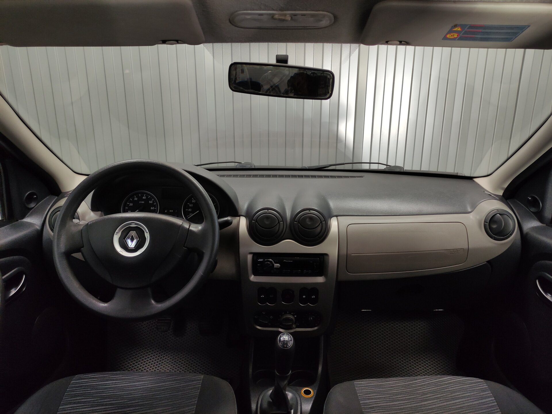 Renault Logan, I Рестайлинг 2011 Renault Logan, I Рестайлинг 2011