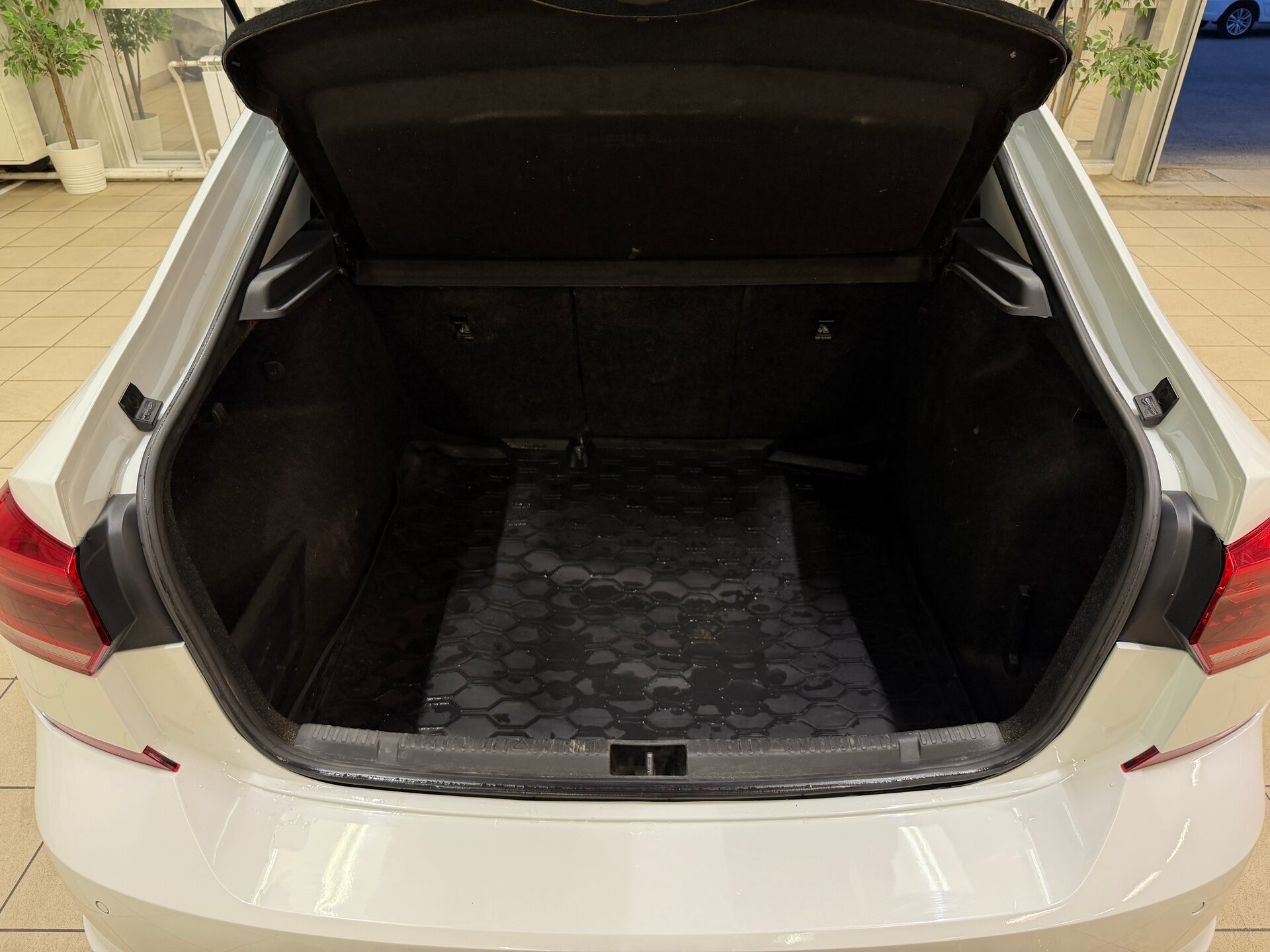 Volkswagen Polo, VI 2021